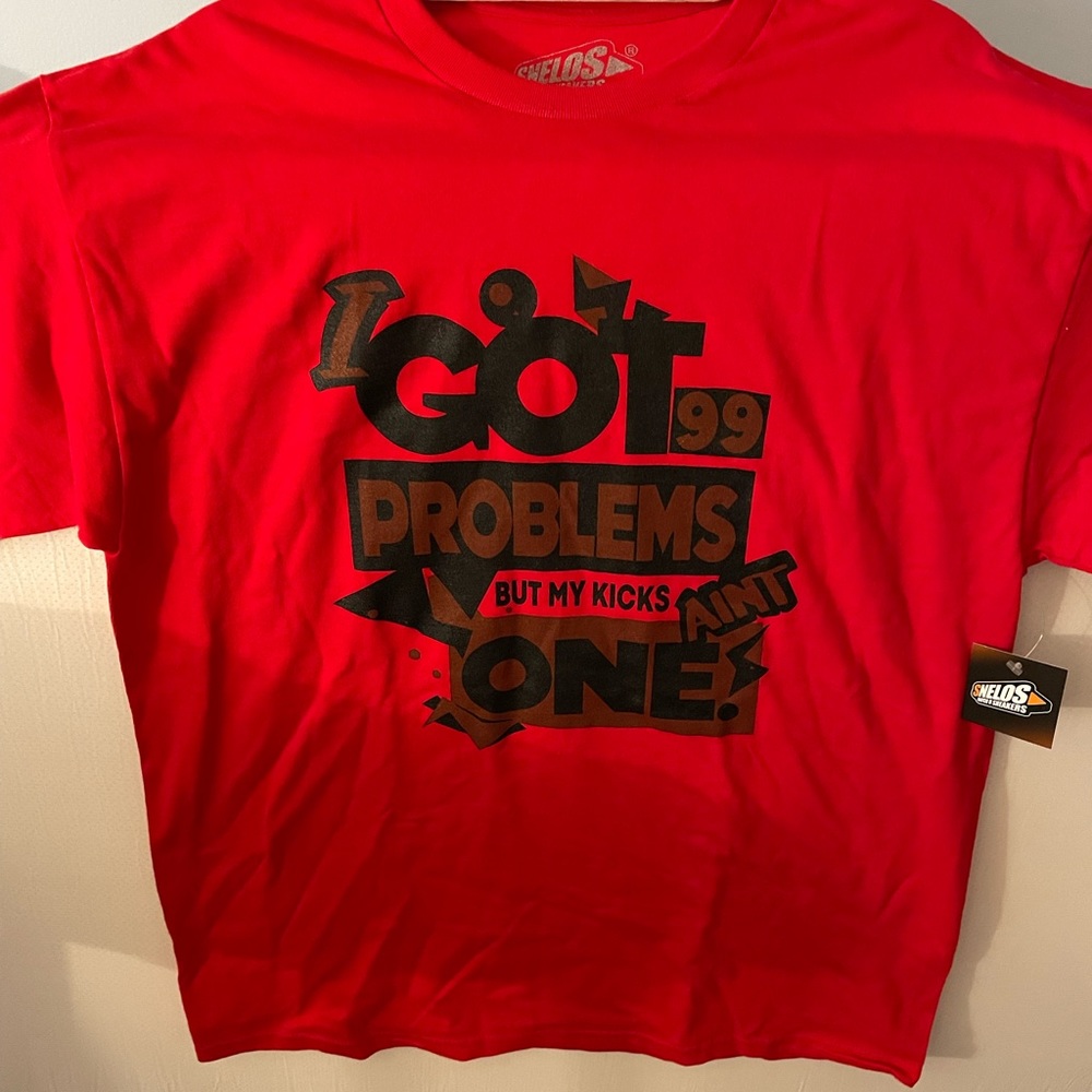 Snelos red mens tee. New with tags!